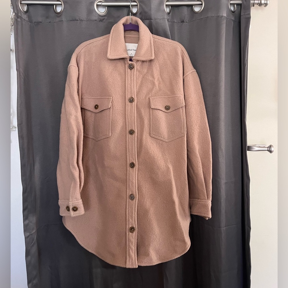 Aritzia Wilfred free the Ganna shirt jacket